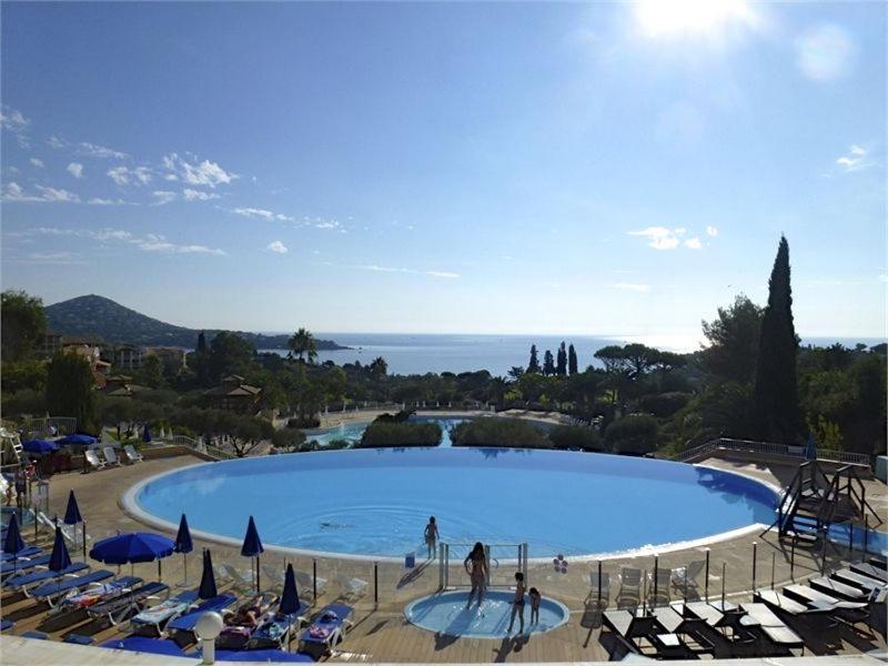 Studio 4P Vue Mer Calme Cap Esterel Saint-Raphaël Екстериор снимка